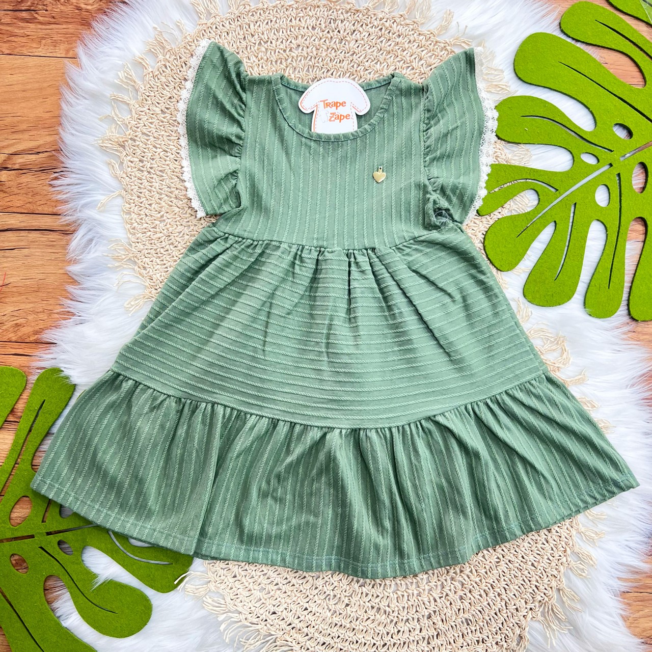 Vestido com Manga Flare e Babadinho - Verde
